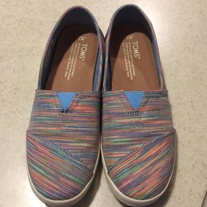 TOMS Avalon